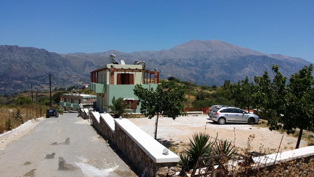 Elia Meronas Exterior photo