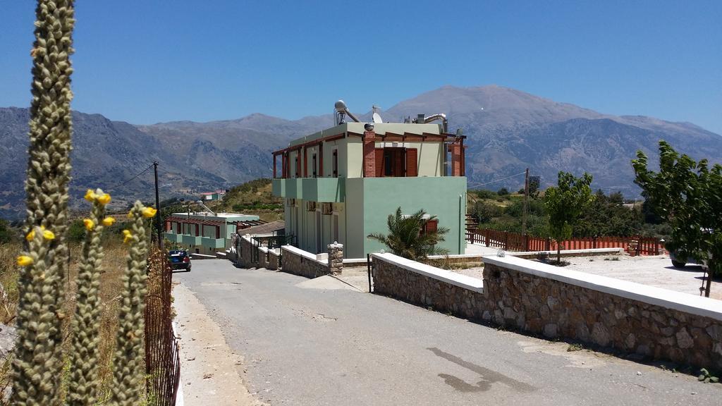 Elia Meronas Exterior photo