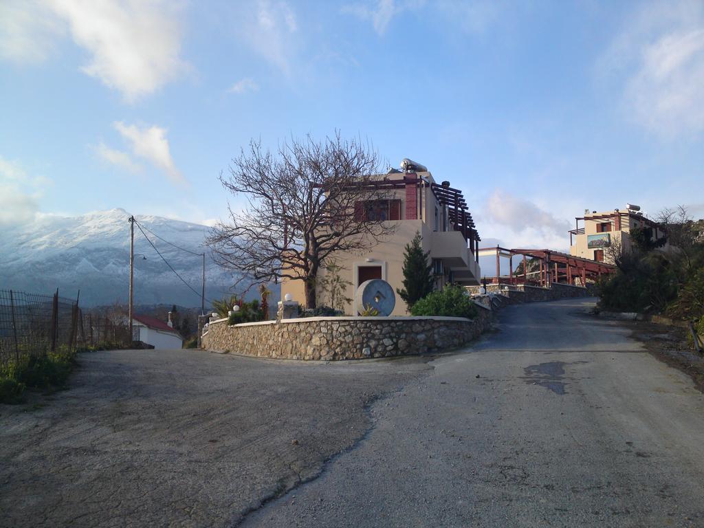 Elia Meronas Exterior photo