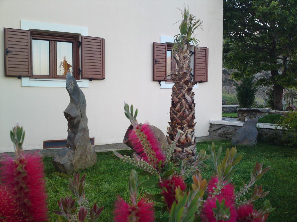 Elia Meronas Exterior photo