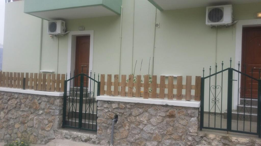 Elia Meronas Exterior photo